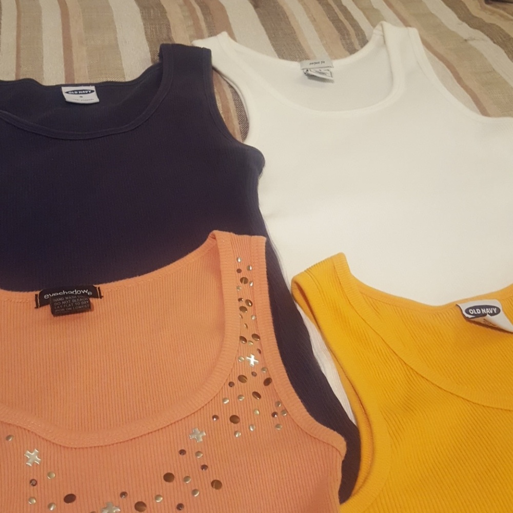 6 tank tops (wife beater style)